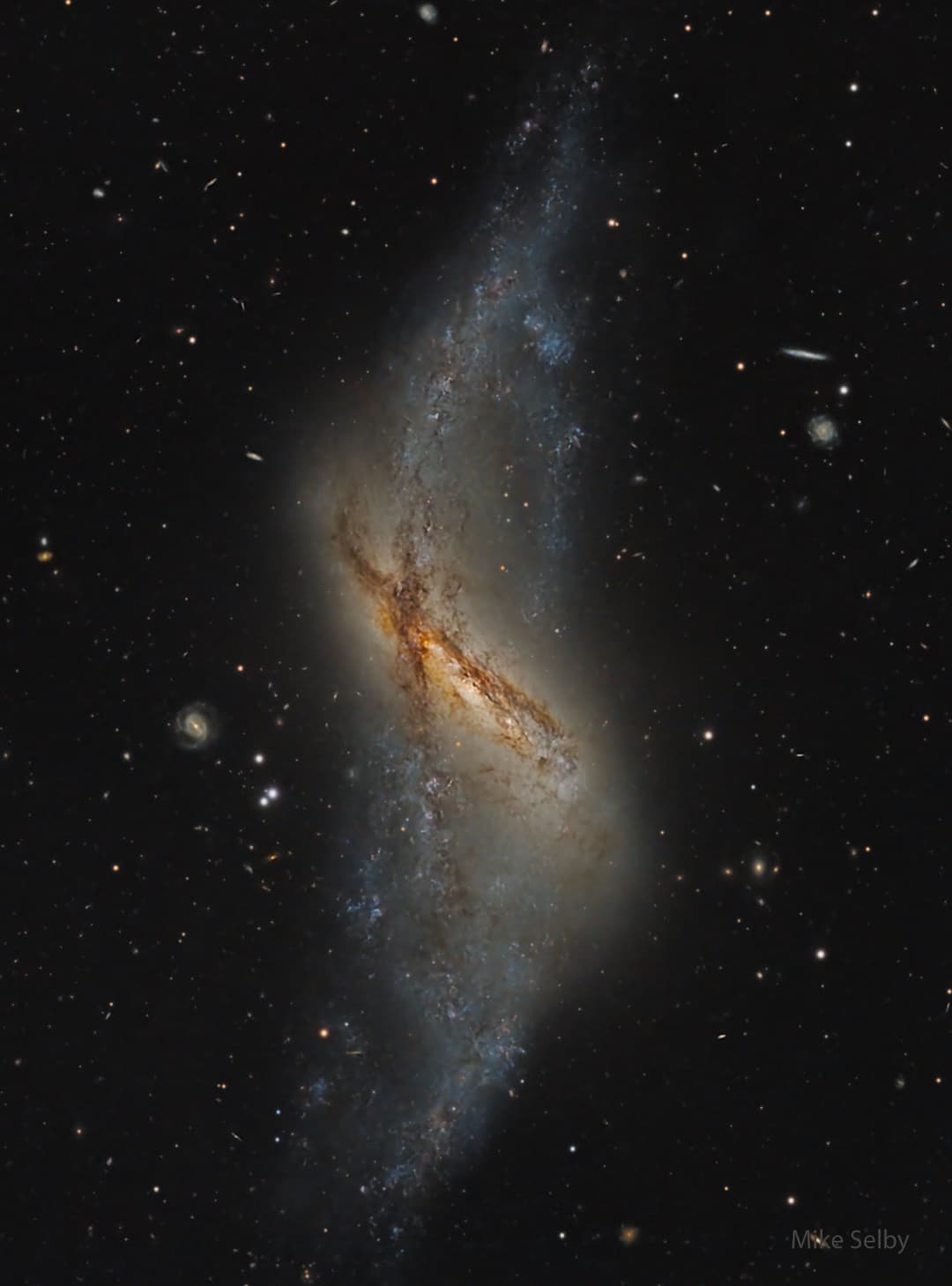 NGC 660: Polar Ring Galaxy